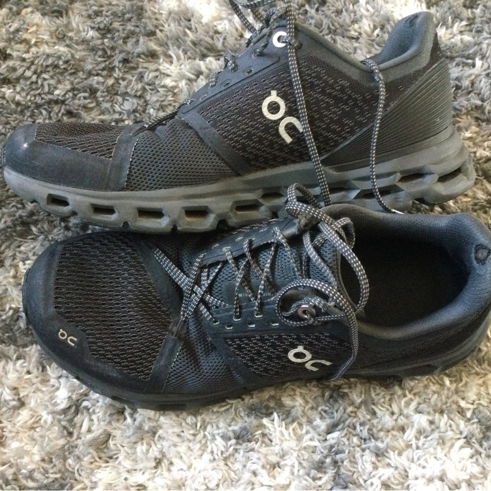 On Cloud cloudstratus running shoe. Used condition.